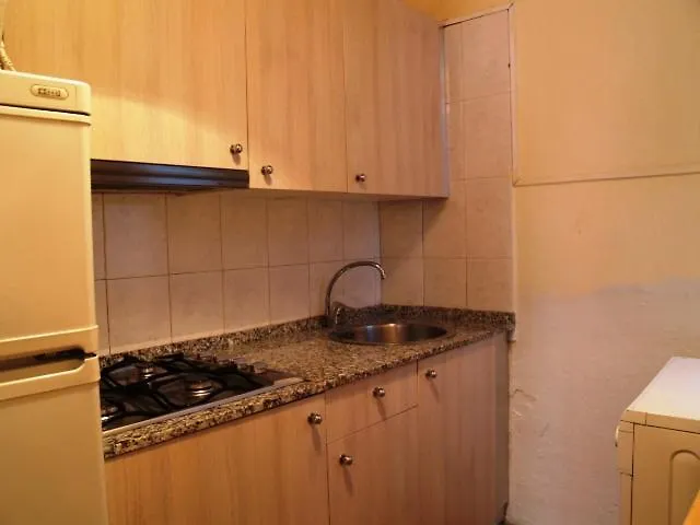 Poble Sec-1: Centrally Located Budget Apartment Barcelona Spanien